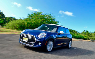 实拍全新MINI COOPER S 空间明显提升_图片新闻