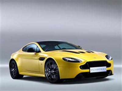 阿斯顿 马丁V8 Vantage 亮相北美赛场_图片新闻