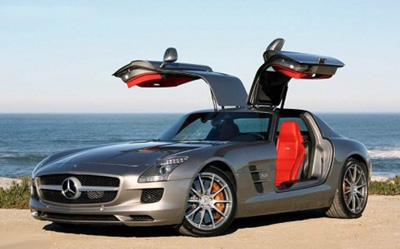 近期央视密集上镜跑车——奔驰SLS AMG