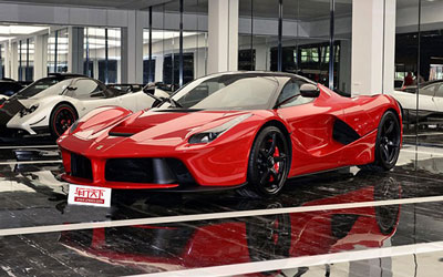 法拉利或推LaFerrari Spider 仅10台！_图片新闻