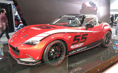 2016款马自达MX-5赛车SEMA改装展首发_图片新闻