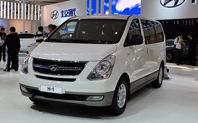 现代H1预售20万/定名辉翼 进口9座MPV_图片新闻