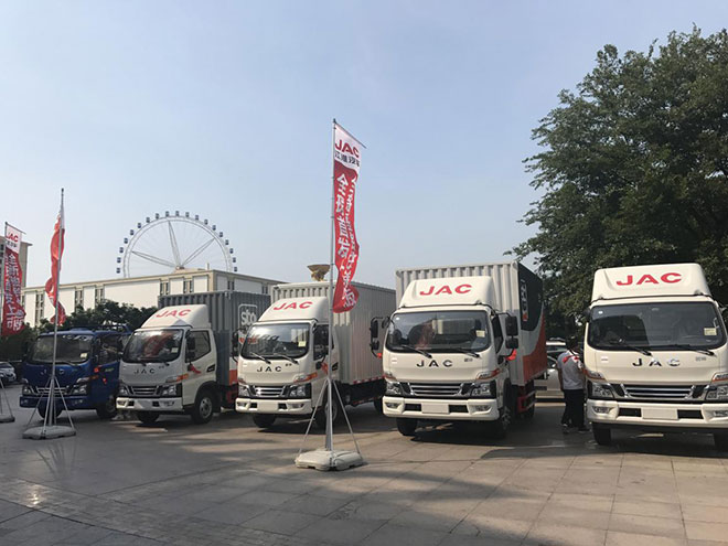 江淮商用轻卡.jpg
