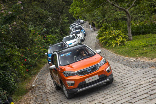 试驾长安CS15EV