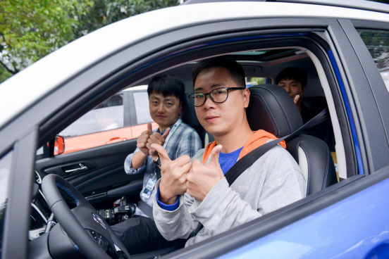 试驾长安CS15EV
