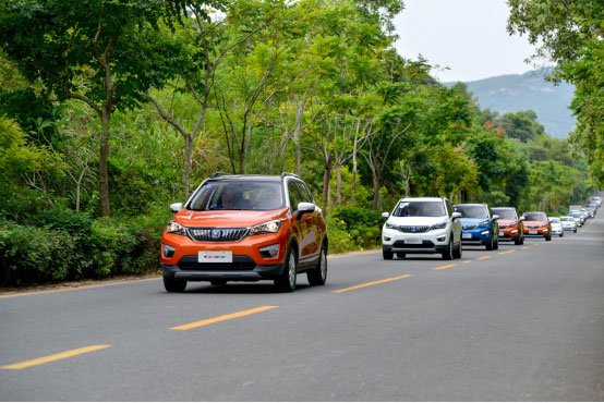 试驾长安CS15EV