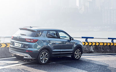 挑战C-NCAP 长安CS55获得五星安全评价_图片新闻