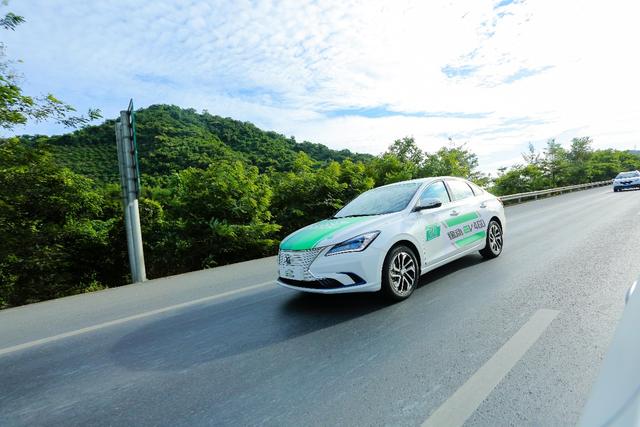 强势出征CEVC三亚站 逸动EV460圈粉万千用户_图片新闻