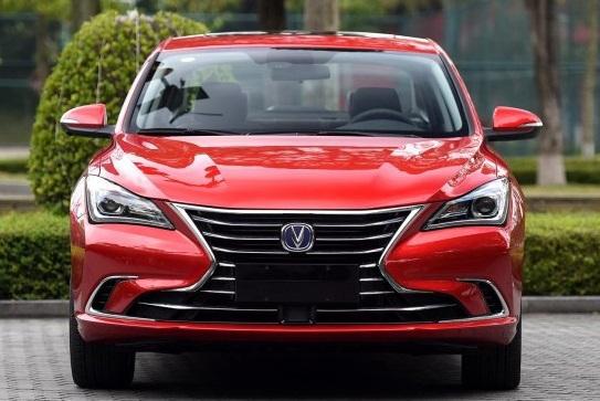 2018最惊艳的汽车！内含福利哟~_图片新闻