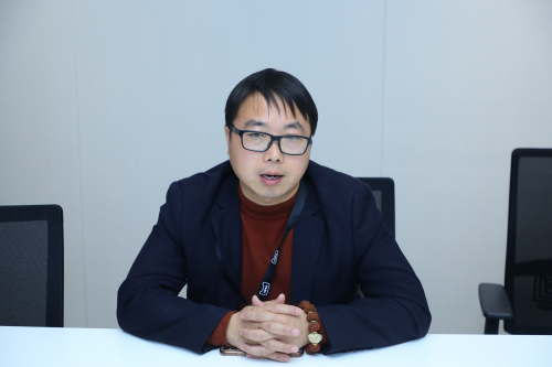 从心出发 我修的不是车，是情义
