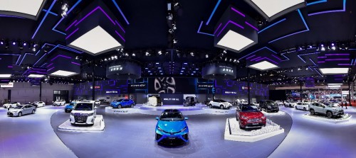 EV量产车型首秀，丰田开启中国模式_图片新闻