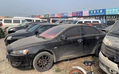 汽配城“慢性死亡” 不只因为脏乱差