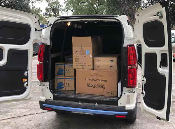 北汽EV5与最可爱的人并肩执守疫线