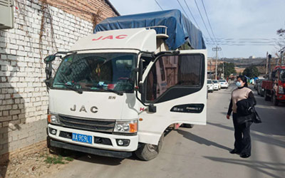 江淮轻卡老师傅告诉你跑绿通怎么挣钱