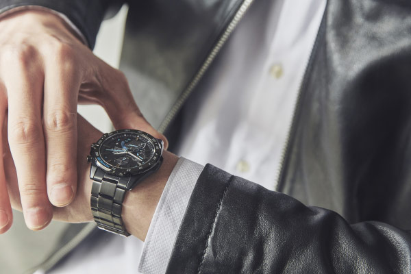 卡西欧EDIFICE EQB-1000XYD系列诞生
