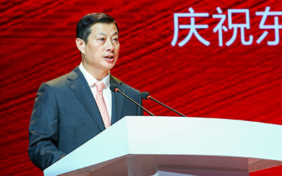 建言献策履职忙 东风公司两会代表委员赴京参会_图片新闻