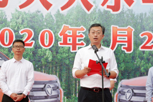 福田拓陆者皮卡森林消防车交付凉山州政府
