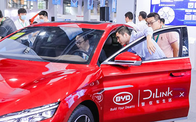 “聪明的车”&“智慧的家”，比亚迪DiLink联手美的IoT赋能车家互联新形态