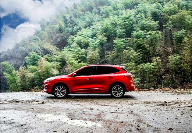 20万运动SUV 选探岳X、福特锐际还是领克05？