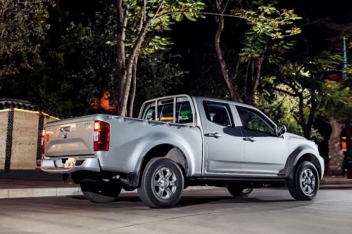 油价上涨也不愁 风骏皮卡高效节油 致富好帮手