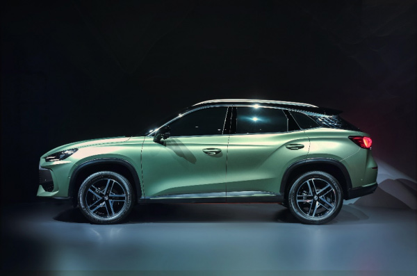 MG ONE-β 车侧方 MG ONE-β 车侧方