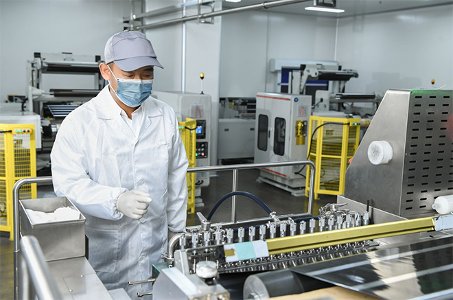冯笑检查涂布过程是否达到质量要求 冯笑检查涂布过程是否达到质量要求