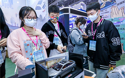 与年轻相聚创意之巅，创无界·长安汽车青年创意挑战赛C位出圈！_图片新闻