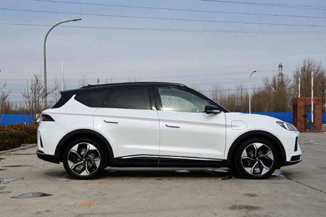 阿尔法T接近4米8 中型SUV 阿尔法T接近4米8 中型SUV