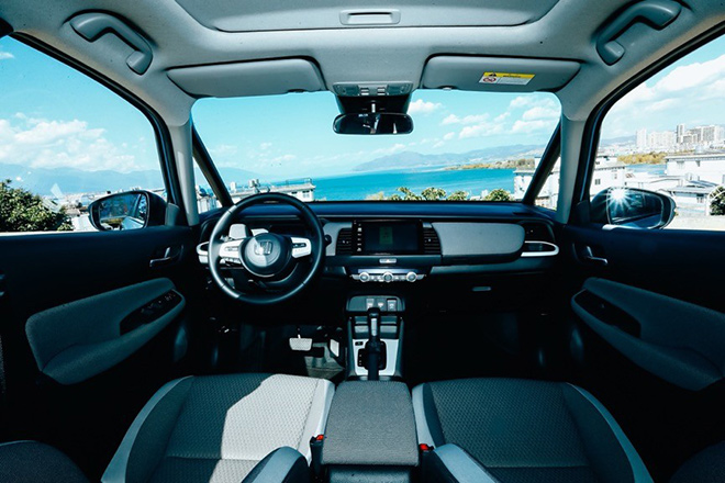 10万级小型车之争 东风本田LIFE和广汽本田飞度