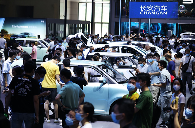 新能源汽车长安Lumin备受消费者青睐