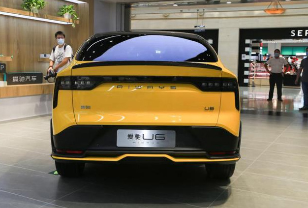 爱驰U6能否延续爱驰U5的神话？让我们拭目以待