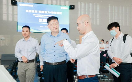 中国工程院院士贺泓：东风商用车龙擎的点火实现了二次跨越