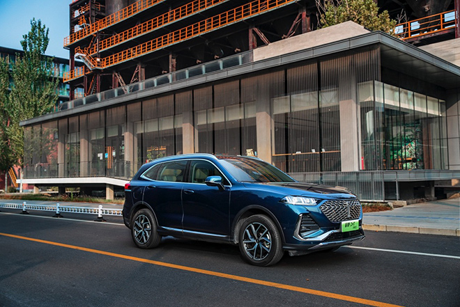 拿铁DHT-PHEV 8155智能座舱的品质感完胜唐DM-i