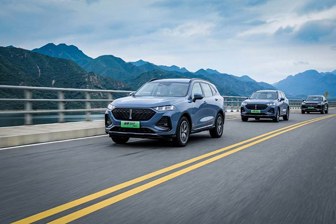 拿铁DHT-PHEV 8155智能座舱的品质感完胜唐DM-i