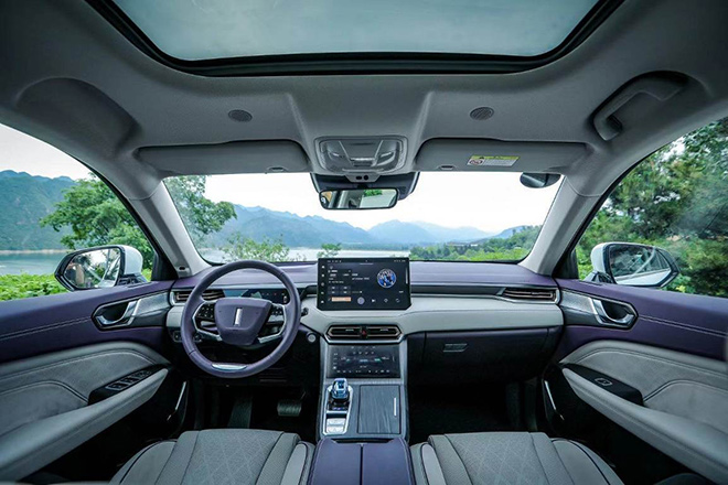 拿铁DHT-PHEV 8155智能座舱的品质感完胜唐DM-i
