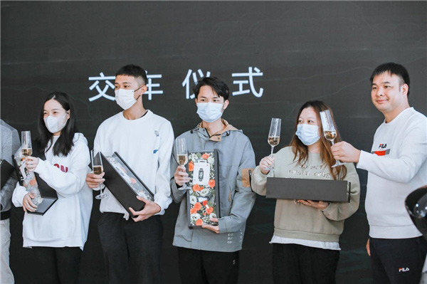破百6.9秒 几何G6/M6南区正式上市 破百6.9秒 几何G6/M6南区正式上市