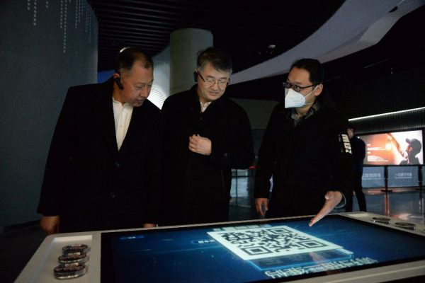 守望初心·二次创业·物流转型 中铝开投&东风商用车“双龙汇·龙抬头”！