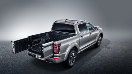 3.0T V6+百变车箱 户外之王山海炮让你奢享“春”之旅 3.0T V6+百变车箱 户外之王山海炮让你奢享“春”之旅