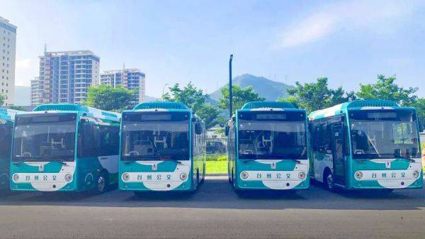 165台星际纯电动城市客车C6E交付台州