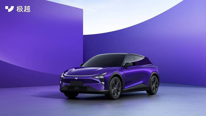 落子汽车机器人 吉利“极越01”首次亮相