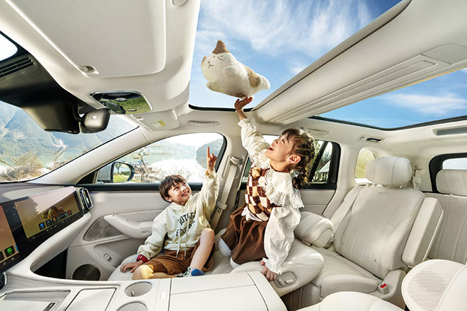 问界M8正式发布 车载小艺一路聊 随时随地问问小艺 问界M8正式发布 车载小艺一路聊 随时随地问问小艺