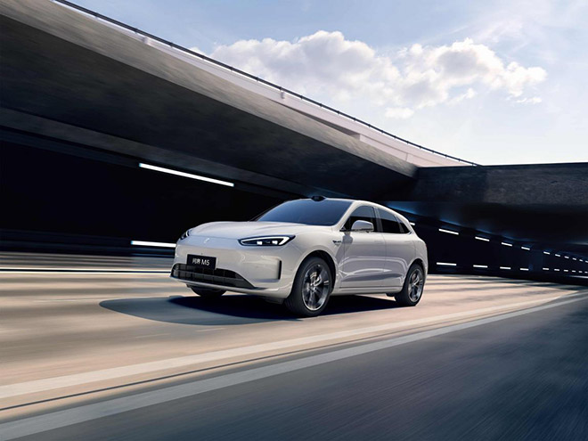 问界新M5 Ultra 高品价比+智价比