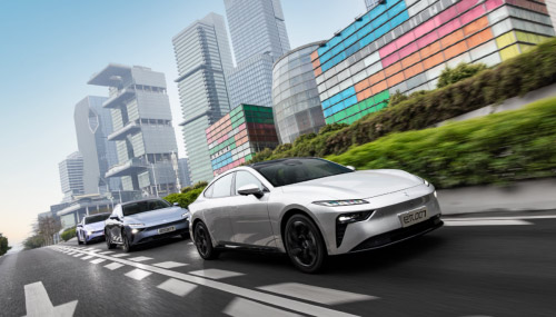 15万级电动轿跑 eπ007征服Z世代首购族