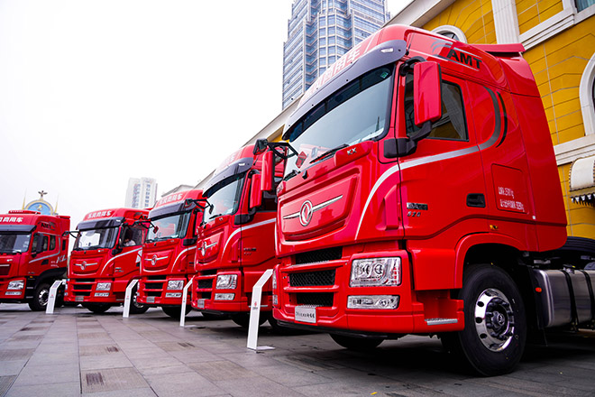 湖北卫视聚焦东风商用车 1-4月持续领跑中重卡市场