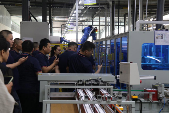 理士电池 “焕新敢为 共启新程” 新品发布会