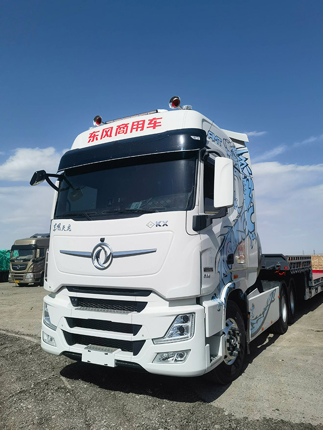 东风天龙旗舰燃气车