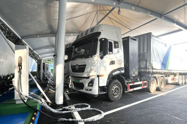 东风新能源重卡赋能钢铁物流