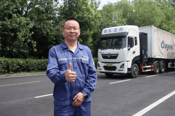 东风新能源重卡赋能钢铁物流
