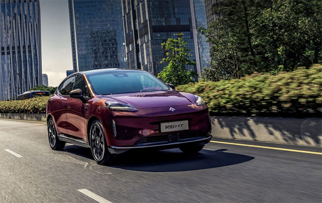 20万纯电SUV 昊铂HT和智己LS6怎么选