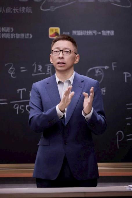 一堂物理课 讲透×沃尔沃XC70混动与安全的终极答案